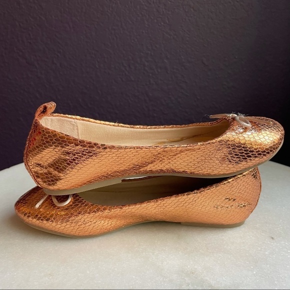 Copper Metallic Reptile Print Flats - Picture 5 of 6